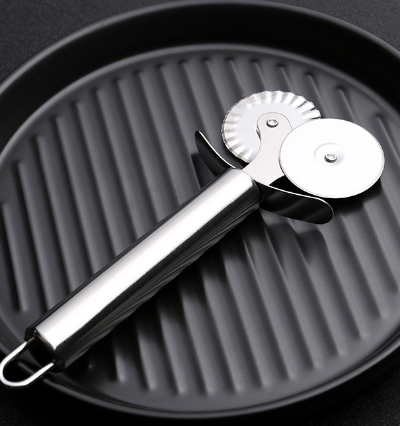 Stainless Steel Double Wheel Pizza Knife